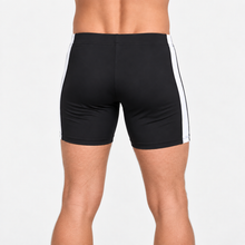 Laden Sie das Bild in den Galerie-Viewer, Ashtanga Yoga Shorts