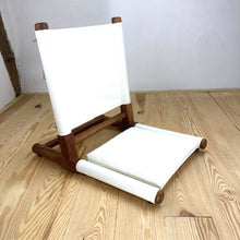 Laden Sie das Bild in den Galerie-Viewer, Bodenstuhl_Vollholz_Baumwolle_im_Sotantar_Yoga_Shop_Berlin_3