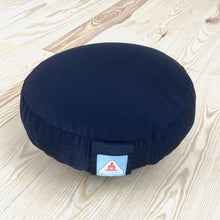 Laden Sie das Bild in den Galerie-Viewer, Meditationskissen Adhara