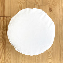 Laden Sie das Bild in den Galerie-Viewer, Meditationskissen Adhara