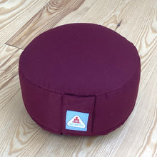 Laden Sie das Bild in den Galerie-Viewer, Yogakissen Adhara Maxi