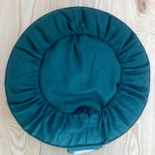 Laden Sie das Bild in den Galerie-Viewer, Yogakissen Adhara Maxi