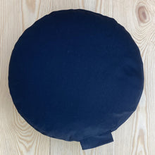 Laden Sie das Bild in den Galerie-Viewer, Yogakissen Adhara Maxi