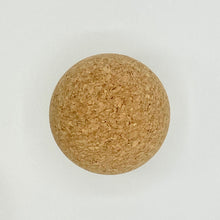 Laden Sie das Bild in den Galerie-Viewer, Faszienball aus Kork, einzeln oder als Paar