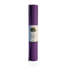 Laden Sie das Bild in den Galerie-Viewer, Jade Harmony Yogamatte purple gerollt im Sotantar Yoga Shop Berlin

