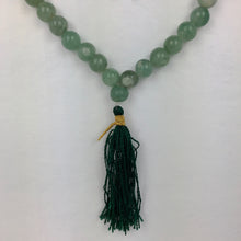 Laden Sie das Bild in den Galerie-Viewer, Aventurin Mala 108 +1, 8mm