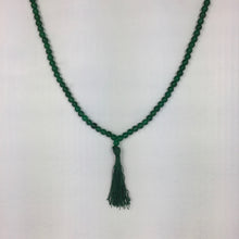 Laden Sie das Bild in den Galerie-Viewer, grüne Jade Mala, 108 + 1 Perle, 8mm