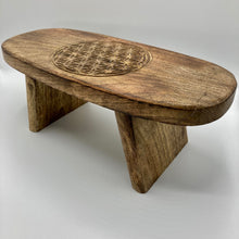 Laden Sie das Bild in den Galerie-Viewer, Meditationsbank mit Blume des Lebens im Sotantar Yoga Shop Berlin