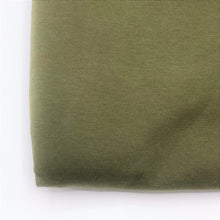 Laden Sie das Bild in den Galerie-Viewer, Yogahose Strech in der Farbe oliv im Sotantar Yoga Shop Berlin