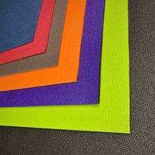 Laden Sie das Bild in den Galerie-Viewer, Yogamatte Studio 4,5mm Oekotex in 7 Farben und 7 Längen im Sotantar Yoga Shop Berlin