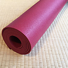 Laden Sie das Bild in den Galerie-Viewer, Yogamatte Studio 4,5mm Oekotex 80cm Breite Übergröße im Sotantar Yoga Shop