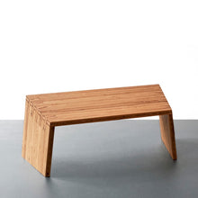 Laden Sie das Bild in den Galerie-Viewer, Upon Meditationsbank, klappbar