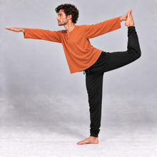 Laden Sie das Bild in den Galerie-Viewer, Yoga Shirt Klassik
