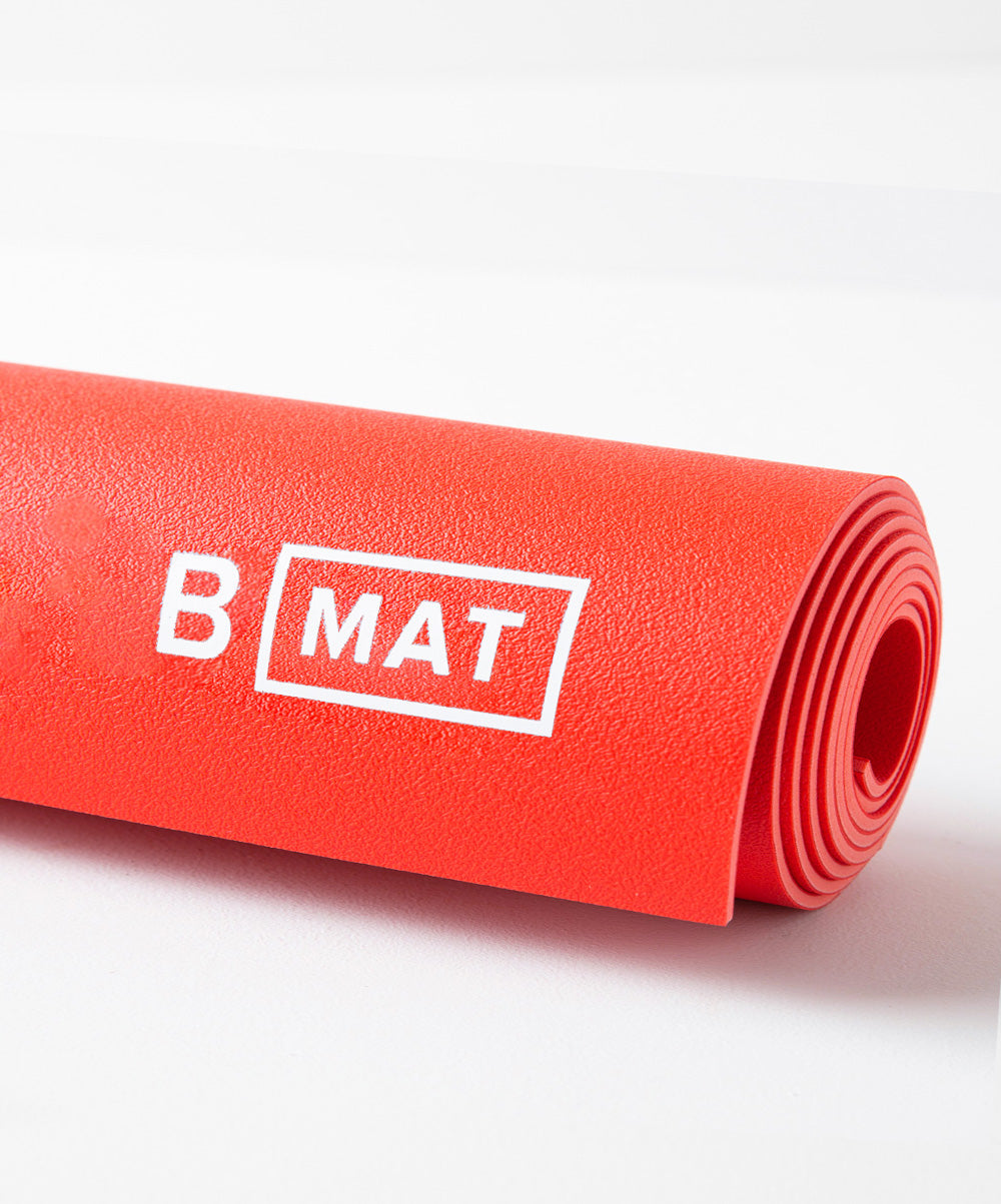 B Mat Traveller Farbe Sunrise Red in 215cm Länge im Detail im Sotantar Yoga Shop Berlin